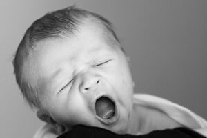 newborn, yawning, early days